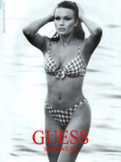 Larissa Bond nude 10