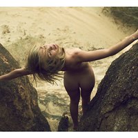 Lauren Bonner naked pics