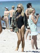 Lauren Foster nude 4