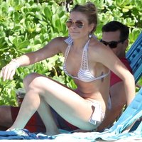 Best Hawaii photo shoot of LeAnn Rimes!
