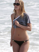 Leighton Meester nude 155