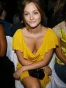 Leighton Meester nude 45