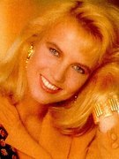 Linda De-Mol nude 7