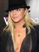 Lindsay Lohan nude 404