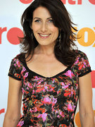Lisa Edelstein nude 9