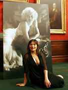 Lorraine Kelly-S nude 1