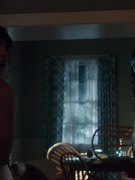Mackenzie Davis nude 7