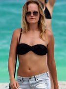 Malin Akerman nude 3
