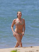 Margot Robbie nude 1