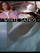 Mary-Elizabeth Mastrantonio nude 11