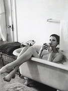 Mcmenamy Kristen nude 2
