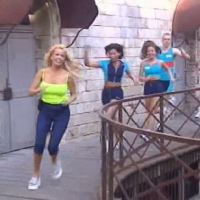 Melinda Messenger Videos