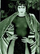 Michelle Hicks nude 14