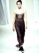 Michelle Hicks nude 15