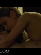 Mila Kunis nude 8