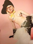 Miley Cyrus nude 3