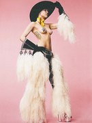 Miley Cyrus nude 4