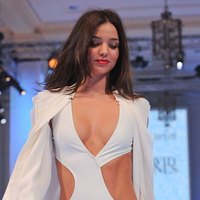 Miranda Kerr demonstrates new collection
