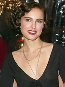 Natalie Portman nude 131