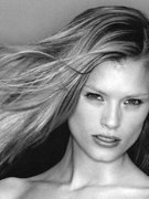 Noortje Halswijk nude 25