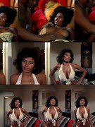 Pam Grier nude 4