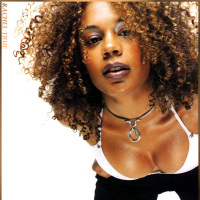 Rachel True