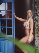 Rafaela Ravena nude 4