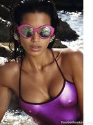 Raica Oliveira nude 8