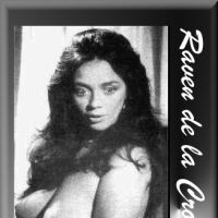 Raven De La Croix Pictures