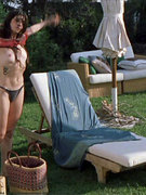 Regina Nemni nude 10