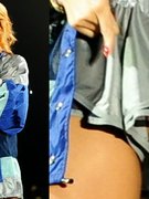 Rihanna nude 0