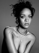 Rihanna nude 16