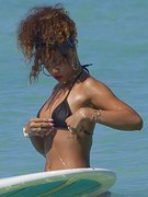 Rihanna nude 10