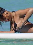 Rihanna nude 8
