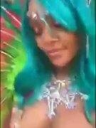Rihanna nude 16