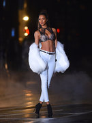 Romee Strijd nude 25