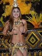 Rosie Oliveira nude 3