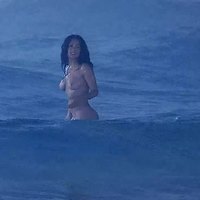 Salma Hayek naked pics