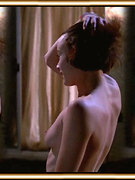Samantha Mathis nude 27