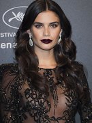Sara Sampaio nude 18