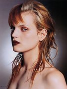 Seenus Guinevere.jpg-Van nude 2