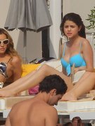 Selena Gomez nude 32
