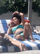 Selena Gomez nude 3