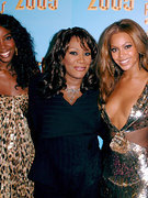 Solange Knowles nude 11