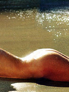 Suzanne Somers nude 5