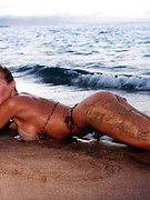 Swisten Amanda nude 4