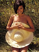 Tiffani-Amber Thiessen nude 5