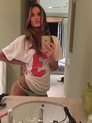 Tika Camaj nude 18