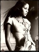 Toni Braxton nude 15