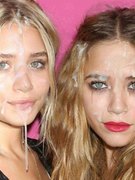 Olsen Twins nude 132